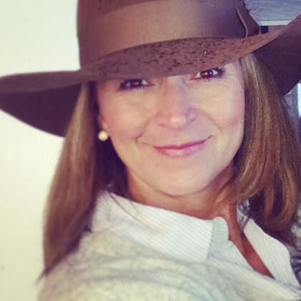 Meet your Posher, Suzi